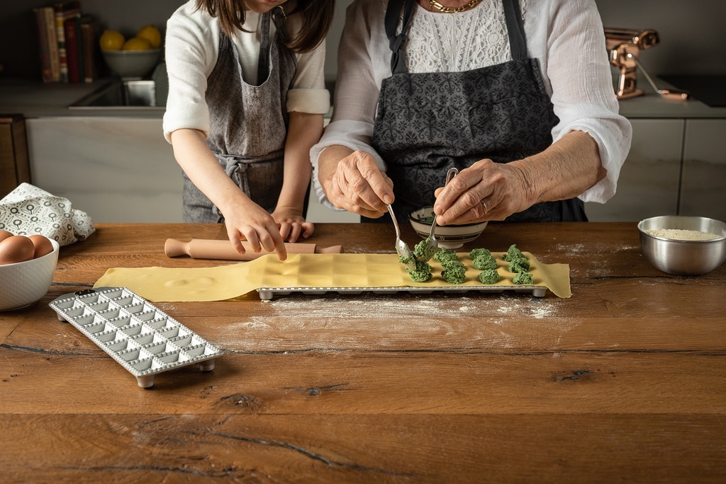 Ravioli Tablet Classic_in use_01