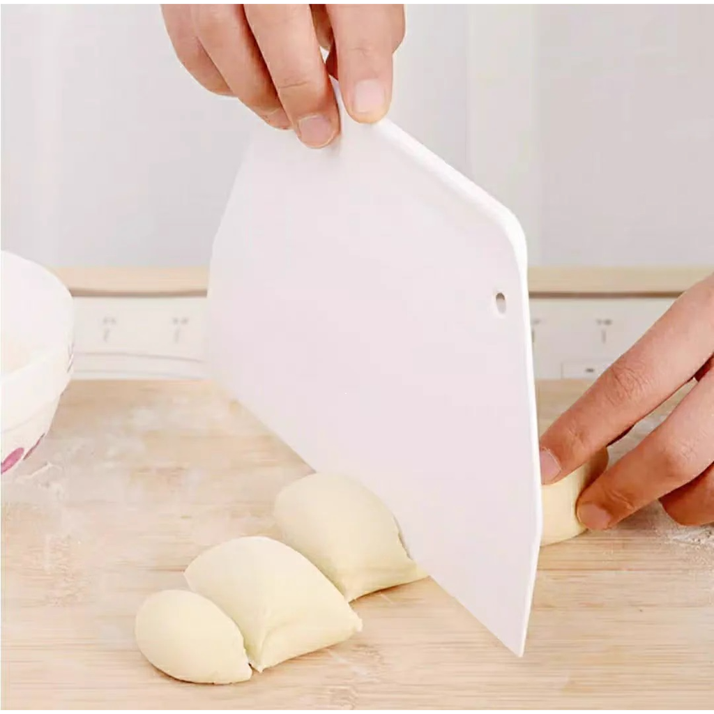 [BSH.0148] Taietor, divizor profesional pentru aluat alb din plastic, 195x127 mm